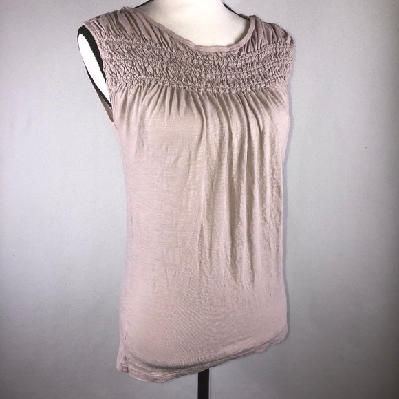 LOFT Tops - Loft Sleevless Tee